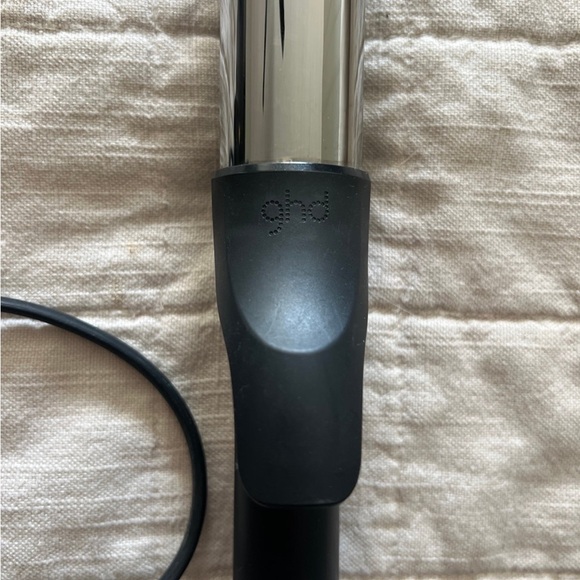 Black GHD Curling Iron curve - Picture 7 of 7